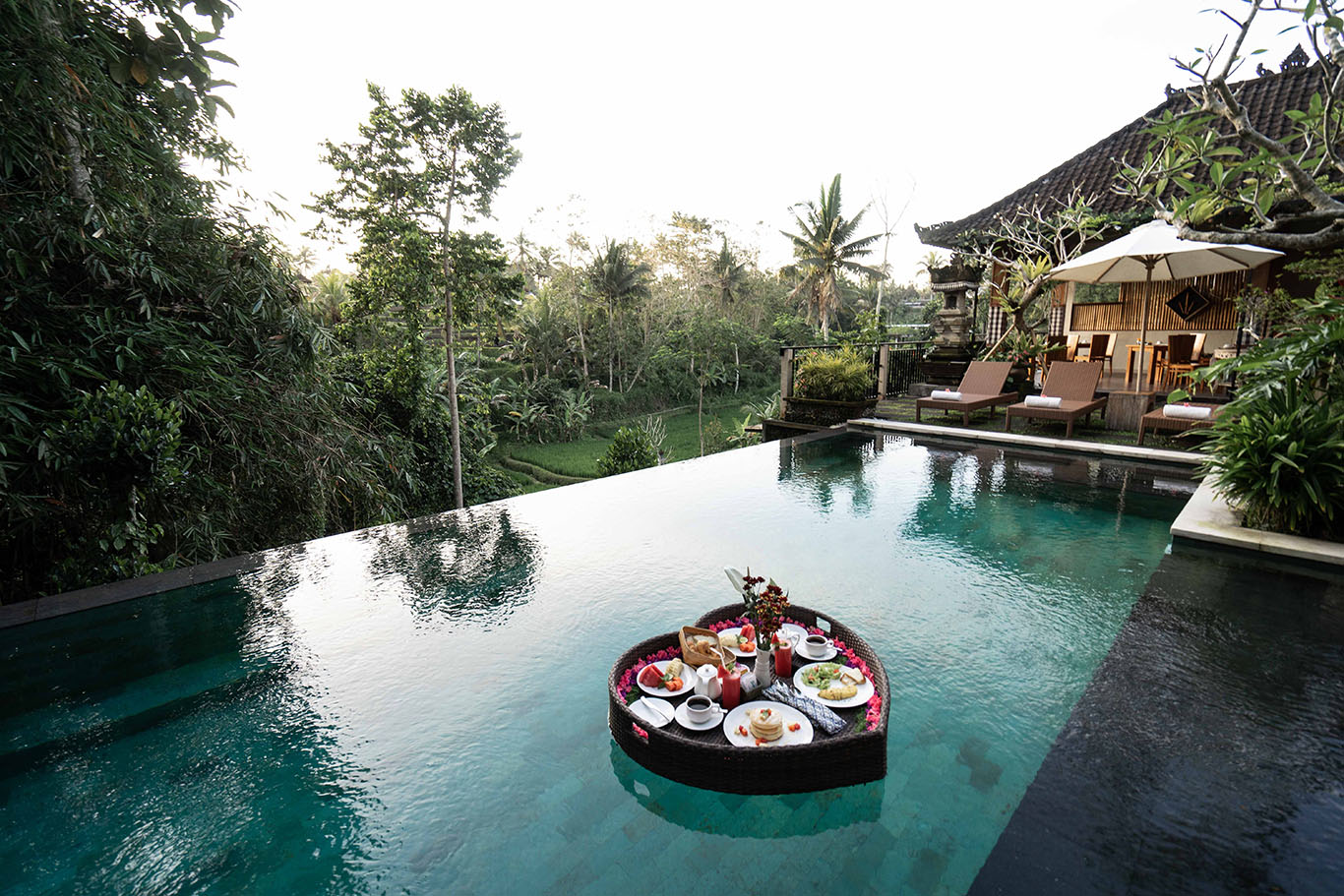 floatingBreakfastPreview